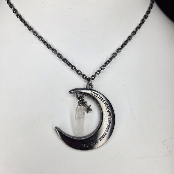 Moon pendant chain necklace with morganite gemstone accent - handmade - Picture 3 of 7